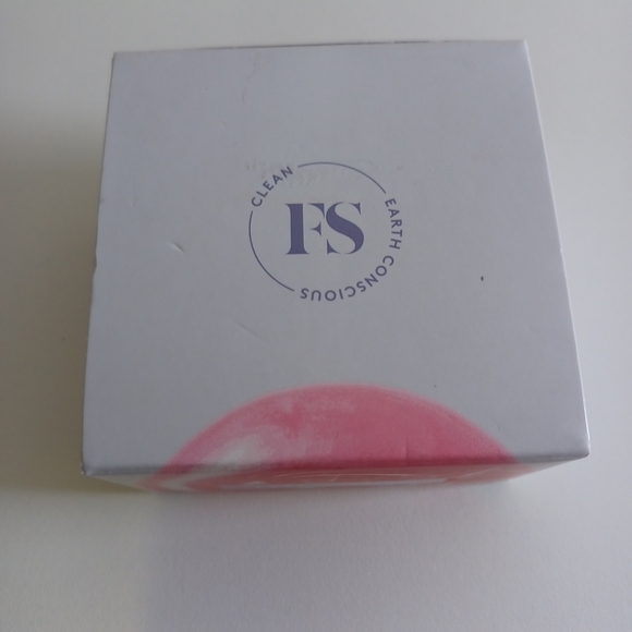 BNIB Fenty Skin Cherry Dub face mask AHA Dark Spots - Picture 8 of 8